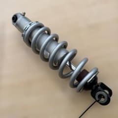 セロー250ファイナルエディション純正ディアショックのサムネイル