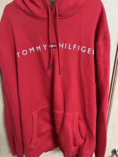 TOMMY HILFIGER パーカー 赤 アウトレット限定品のサムネイル