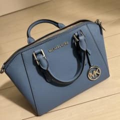 レイ様専用MICHAEL KORS ライトブルー ショルダーバッグのサムネイル