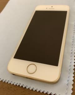 【SIMロック解除済み！】iPhone SE Gold 64 GB docomoのサムネイル