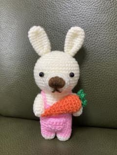 ハンドメイド あみぐるみ うさぎのサムネイル