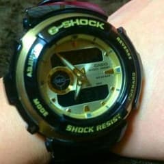 G-SHOCK♡ブラック×ゴールドのサムネイル