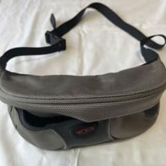 TUMI T2 ボディバッグ ウエストポーチのサムネイル