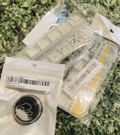 ネイルパーツ まとめ売りのサムネイル