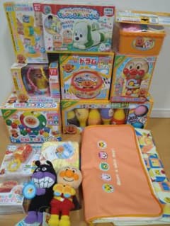 アンパンマン　知育玩具　ぬいぐるみ　保冷バッグ　等　全14点　まとめ売り