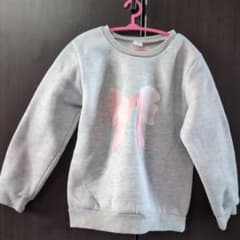 SHEIN グレー リボンプリント トレーナーのサムネイル