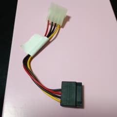 電源変換ケーブル 4ピン to SATA 15ピン