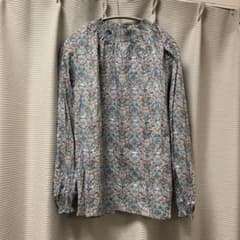 m*h様 リバティ　長袖ブラウス Mサイズのサムネイル