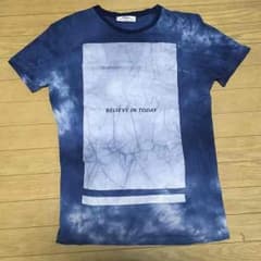 Bershka 藍染めTシャツのサムネイル