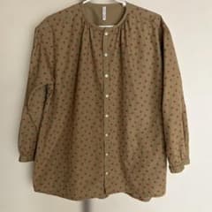 NATURAL LAUNDRY カーキ ドット柄 長袖シャツのサムネイル