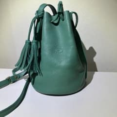 IL BISONTE イルビゾンテ 巾着 ショルダーバッグ グリーン - メルカリ