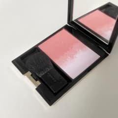 SUQQU ピュアカラーブラッシュ 06 春菫のサムネイル