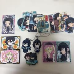 鬼滅の刃 まとめ売り 缶バッジ 伊黒小芭内 甘露寺蜜璃 時透無一郎 キーホルダーのサムネイル