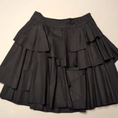 ZARA BASIC 黒 フリフリ スカートのサムネイル