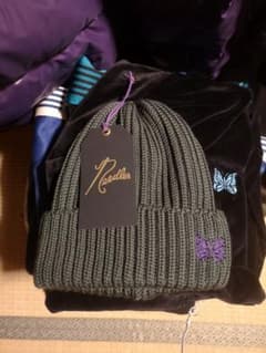 Needles ニット帽 オリーブグリーン バタフライ刺繍のサムネイル