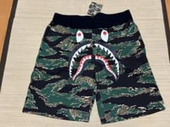 A BATHING APEシャーク ショートパンツ タイガーカモXXL新品未使用