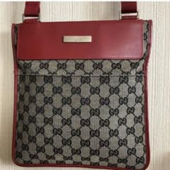 GUCCIショルダーバッグのサムネイル