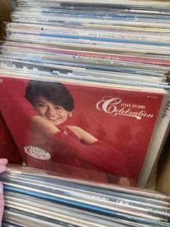 小泉今日子　中森明菜2枚レコードのサムネイル