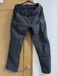 5.11 Tactical ブラックカーゴパンツのサムネイル
