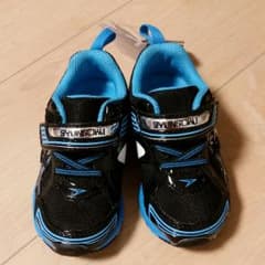 オリティさま専用  瞬足15センチ☆のサムネイル