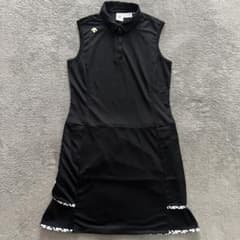 DESCENTE GOLF デサントゴルフ　ワンピース　ノースリーブ　フリル　黒 DESCENTE GOLF デサントゴルフ ワンピース ノースリーブ フリル 黒