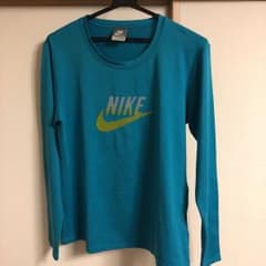 NIKE ナイキ Tシャツのサムネイル