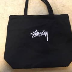 stussyトートバッグのサムネイル
