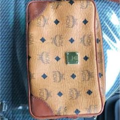 MCMクラッチバックのサムネイル