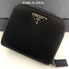 美品 プラダ 財布 コンパクトジップ ナイロン 金具 ラウンドファスナー