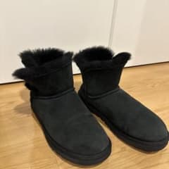 UGG ムートンブーツ ブラックのサムネイル