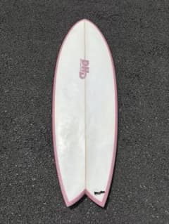 DHD ミニツイン2 size 5’3” フィン付き‼︎　※関東圏手渡し可　値下 DHD ミニツイン2 size 5'3” フィン付 ※関東圏手渡しのみ - メルカリ