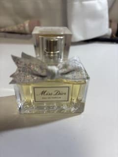 Miss Dior オードゥ パルファン 30mLのサムネイル