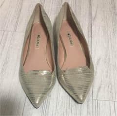 ダイアナパンプス ローヒールのサムネイル