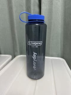 【限定値引き】Nalgene 1400ml グレー水筒のサムネイル