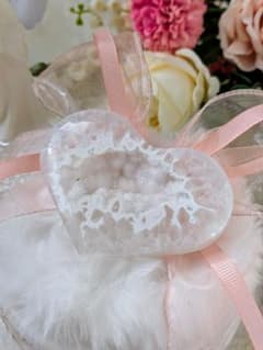 希少　高品質　♡ハート　瑪瑙♡　ホワイト　シュガー　天然石 希少 高品質 ♡ハート 瑪瑙♡ ホワイト シュガー 天然石 - メルカリ