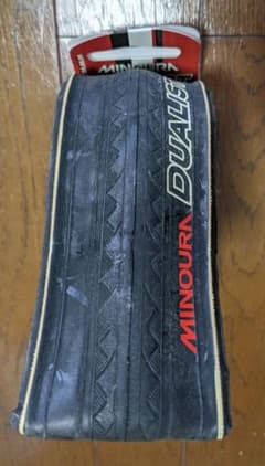 自転車ローラー用タイヤ ミノウラ DUARISTのサムネイル