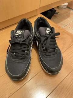 NIKEのサムネイル