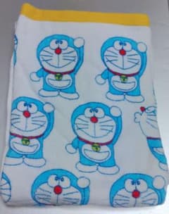 ドラちゃん様専用【新品・未使用】ドラえもん　バスタオルのサムネイル