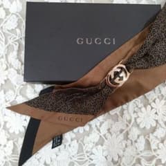 959 GUCCI❤グッチスカーフとスカーフ止めのセット❤ 959 GUCCI❤グッチスカーフとスカーフ止めのセット❤ - メルカリ