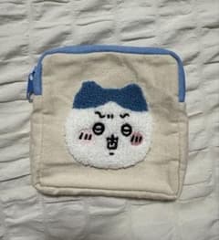 ちいかわもこもこポーチ ハチワレ【ガチャ】のサムネイル