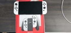 Nintendo Switch 有機ELモデル ホワイトのサムネイル