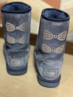 お値下げ！！UGG ムートンブーツ　キッズ　子供のサムネイル