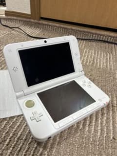 ニンテンドー3DS LL ホワイト 本体のサムネイル