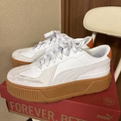 PUMA 目黒蓮モデル　 厚底スニーカー ホワイト オレンジのサムネイル