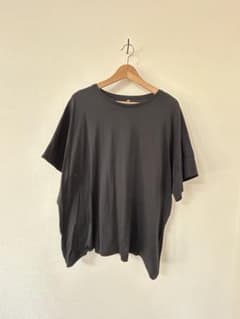 【UNIQLO】オーバーサイズ 黒 Tシャツのサムネイル