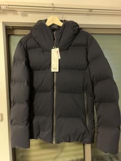 ユニクロ　シームレスダウンパーカ　未使用のサムネイル