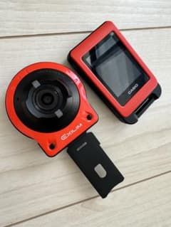 最終値下げ　CASIO EXILIM コンパクトカメラ レッドのサムネイル