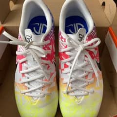 NIKE サッカー スパイクのサムネイル