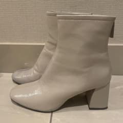 zara ワイドヒール ショートブーツ 38 エクリュのサムネイル