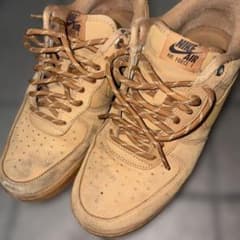 Nike Air Force 1 ベージュ スニーカー　茶色　ブラウン　NIKEのサムネイル